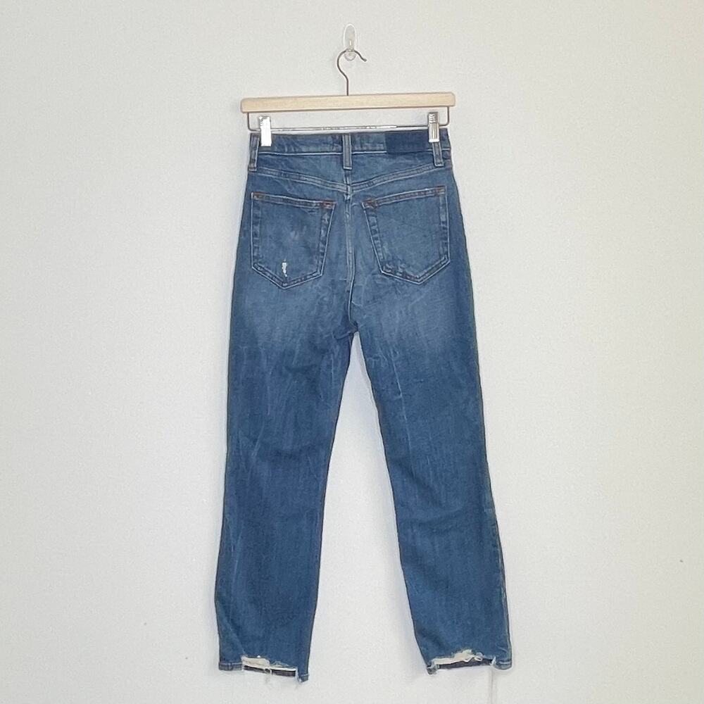 ABERCROMBIE | Ultra High Rise Straight Jeans | 25 0 - Picture 3 of 5
